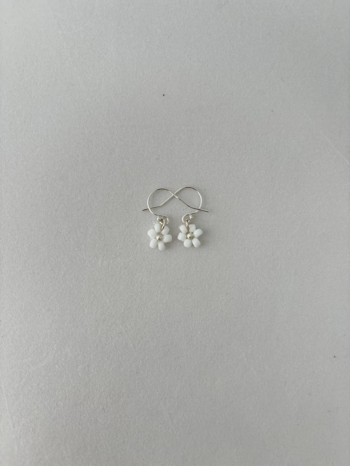 Boucles d'oreilles fleur rose