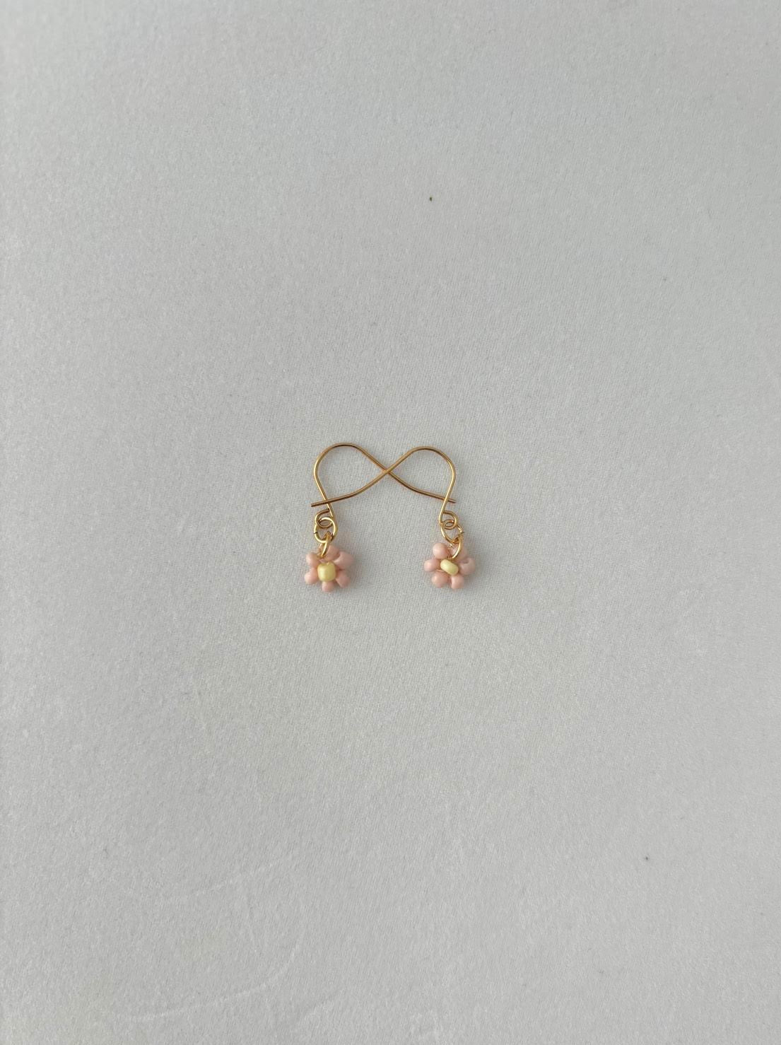 Boucles d'oreilles fleur rose